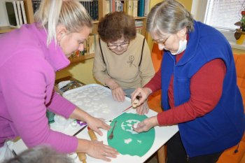 Vyrábame vianočné ozdoby