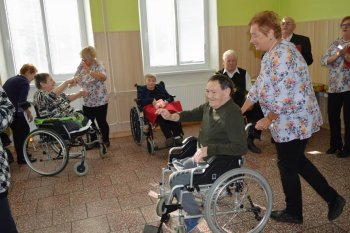 Október – mesiac úcty k starším